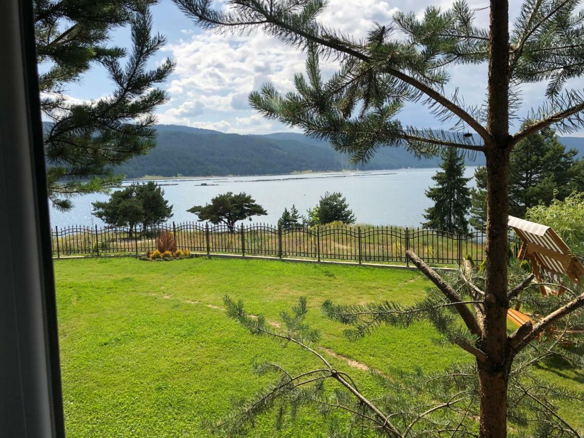 Villa Sunrise Dospat Bagian luar foto
