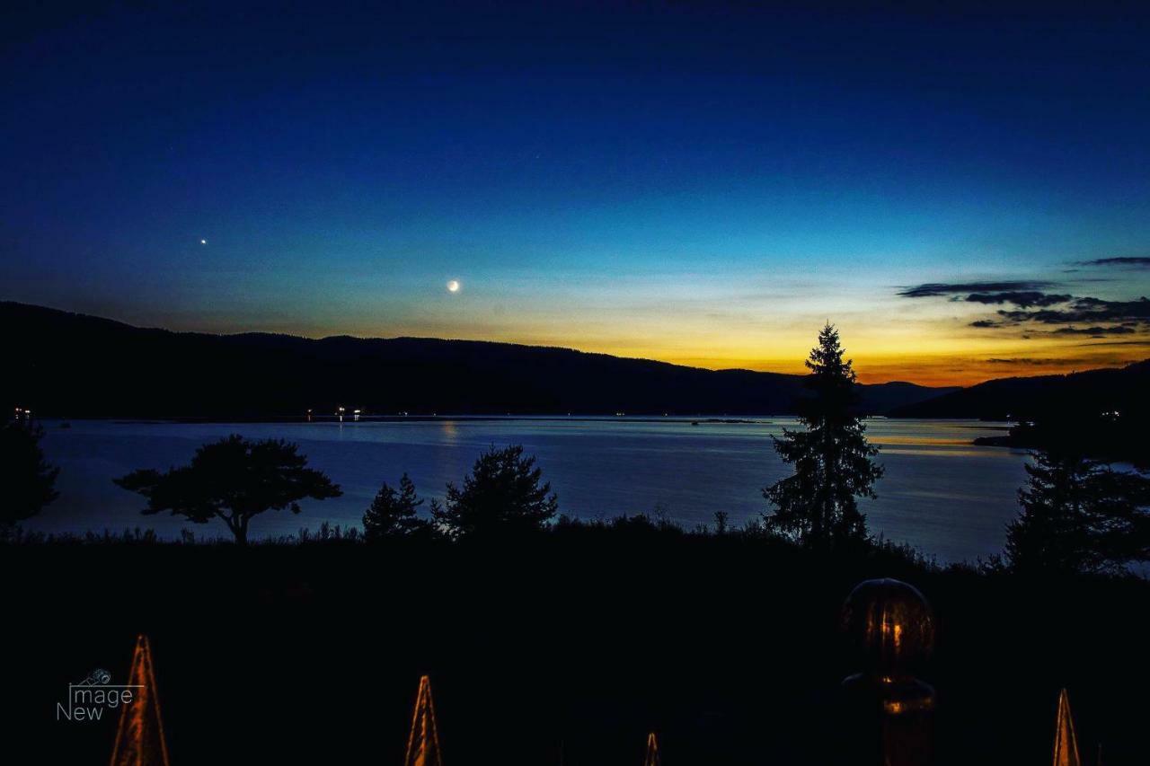 Villa Sunrise Dospat Bagian luar foto